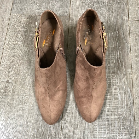 AEROSOLES “Heels Rest” Ankle Boots Size 10.5W - Picture 3 of 8